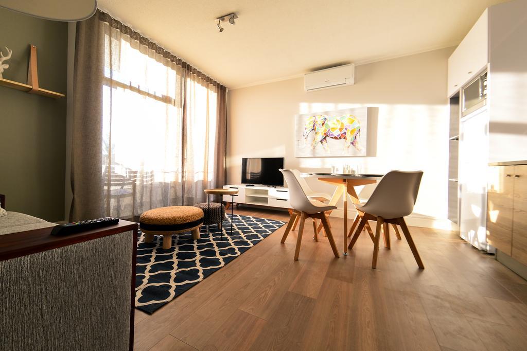 Appartement Ikon Self Catering à Windhoek Extérieur photo