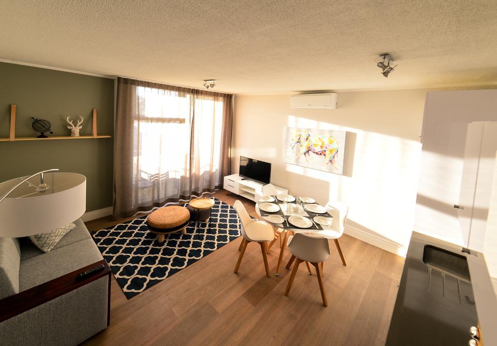 Appartement Ikon Self Catering à Windhoek Extérieur photo